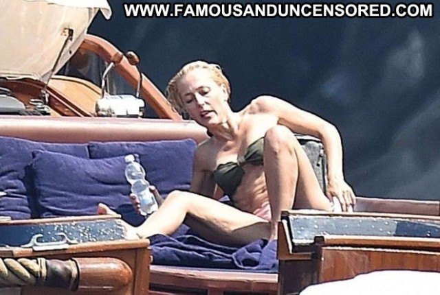 Gillian Anderson No Source Posing Hot Babe Celebrity Paparazzi