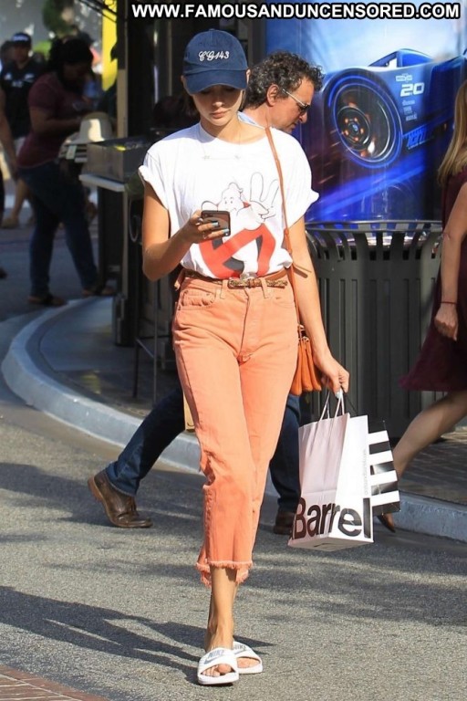 Willa Holland Shopping Paparazzi Babe Posing Hot Straight Hollywood Celebrity Beautiful