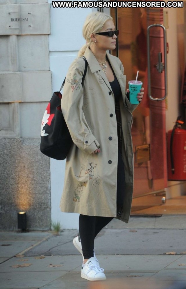 Rita Ora No Source Posing Hot London Celebrity Beautiful Paparazzi
