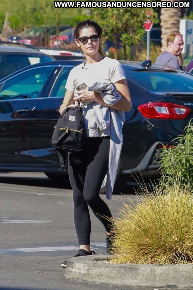Ashley Greene No Source Shopping Posing Hot Beautiful Celebrity