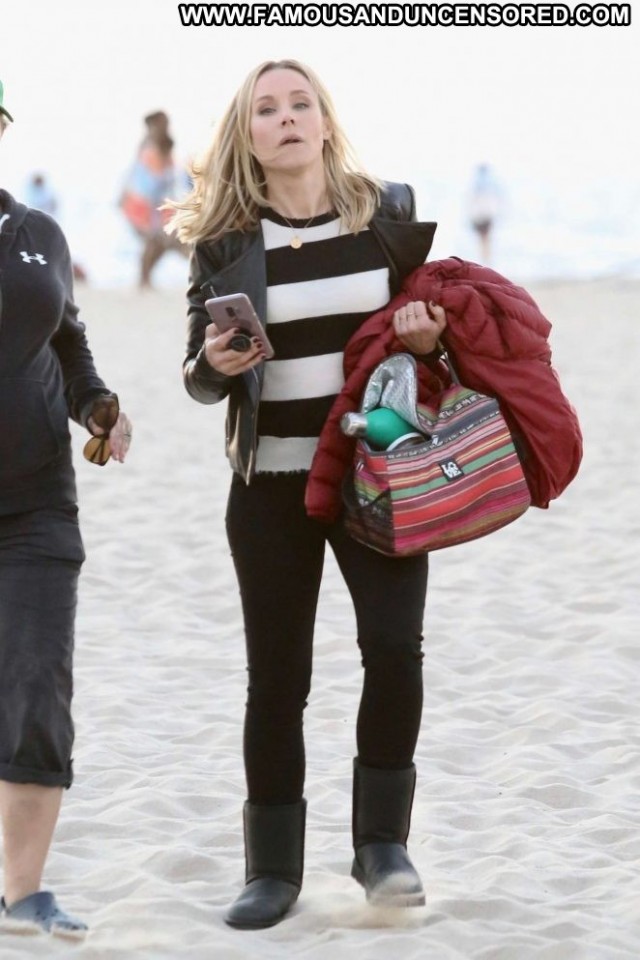 Kristen Bell Veronica Mars  Babe Beautiful Paparazzi Posing Hot Beach