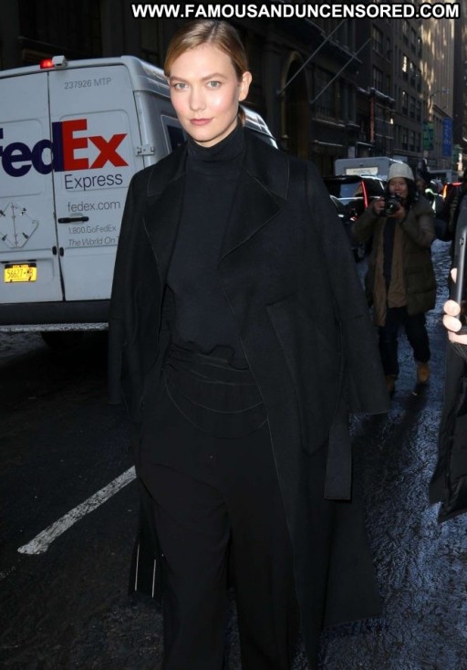 Karlie Kloss Paparazzi Celebrity Straight Nyc Posing Hot Babe Beautiful