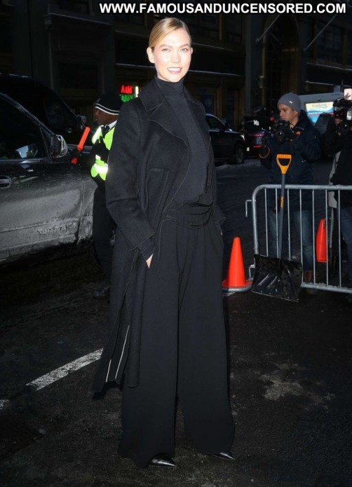 Karlie Kloss Paparazzi Celebrity Straight Nyc Posing Hot Babe Beautiful