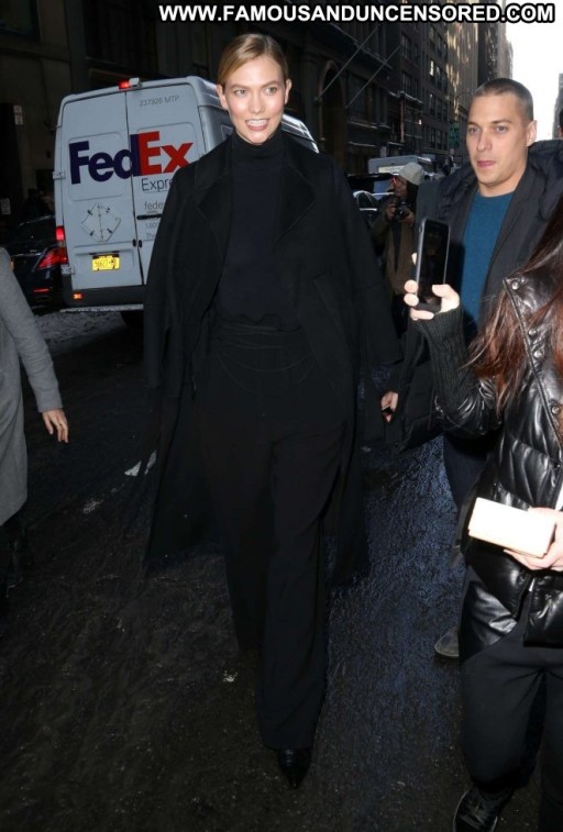 Karlie Kloss Paparazzi Celebrity Straight Nyc Posing Hot Babe Beautiful