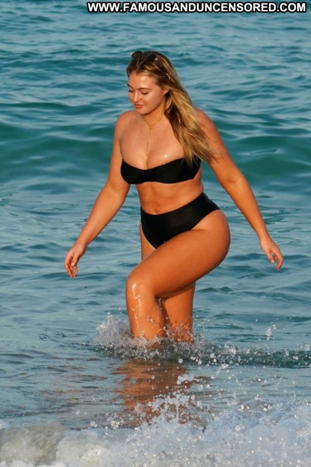 Iskra Lawrence The Beach Babe Posing Hot Bikini Beautiful Celebrity