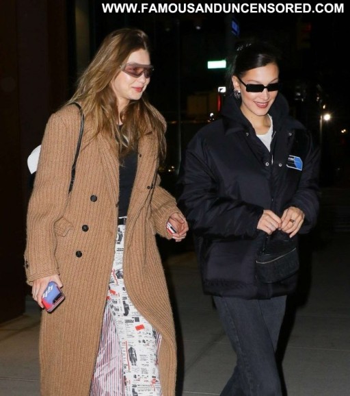 Bella Hadid Straight Celebrity Paparazzi Posing Hot Beautiful Nyc Babe