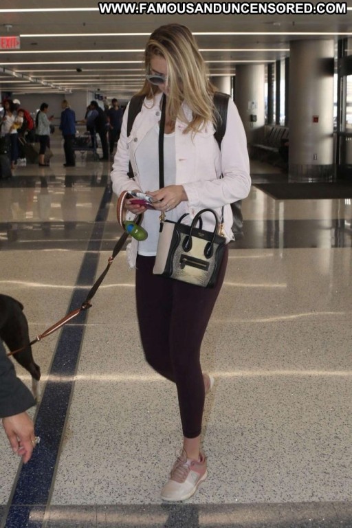 Kate Upton Celebrity Straight Los Angeles Posing Hot Lax Airport Angel Babe Beautiful Paparazzi