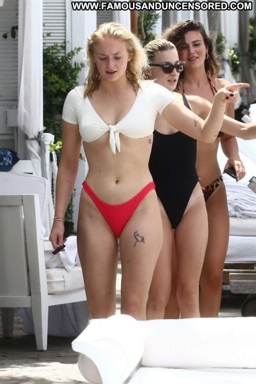 Sophie Turner Celebrity Hotel Pool Beautiful Straight Bikini Posing Hot Babe Hot Paparazzi