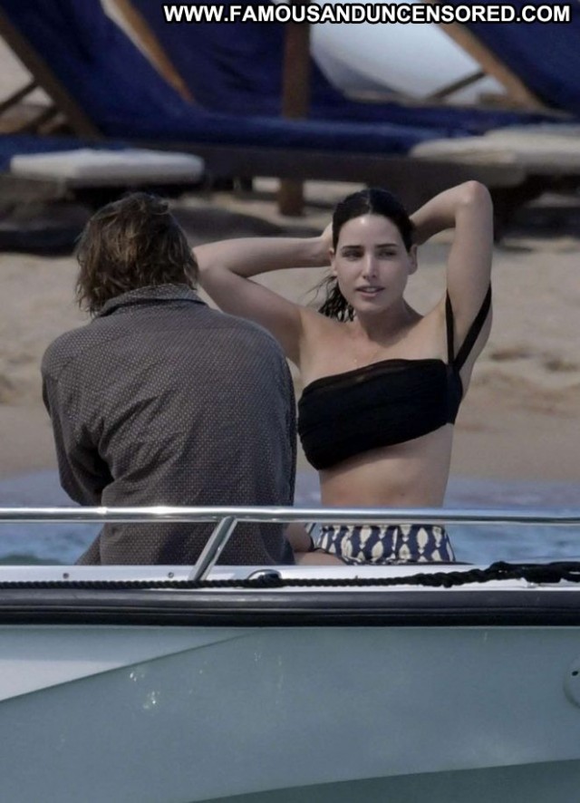 Tahnee Atkinsons The Beach Paparazzi Beach Babe Posing Hot Black