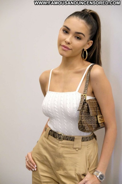 Madison Beer Hollywood Babe Beautiful Straight Posing Hot Paparazzi Celebrity