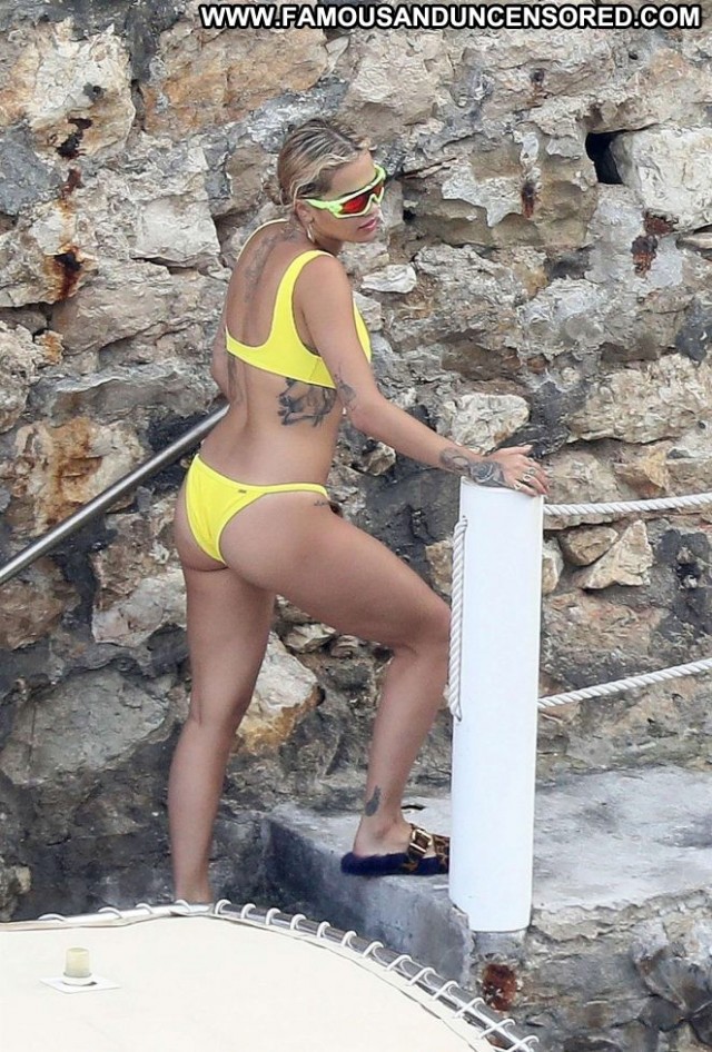 Rita Ora No Source French Babe Paparazzi Posing Hot Beautiful Bikini