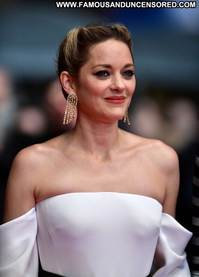 Marion Cotillard Cannes Film Festival Paparazzi Posing Hot Celebrity