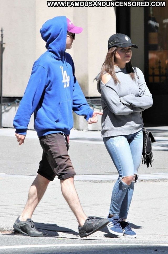 Sarah No Source Paparazzi Boyfriend Beautiful Jeans Celebrity Babe