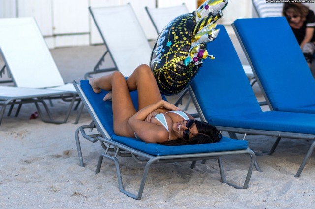 Claudia Romani South Beach Sex Swimsuit Twitter Reality Posing Hot