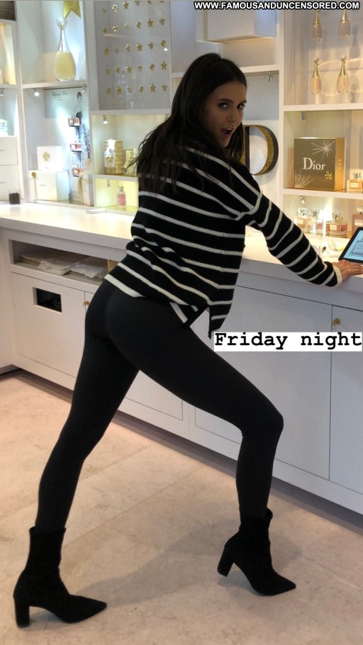 Selena Gome Babe Straight Australia Beautiful Posing Hot Celebrity Paparazzi