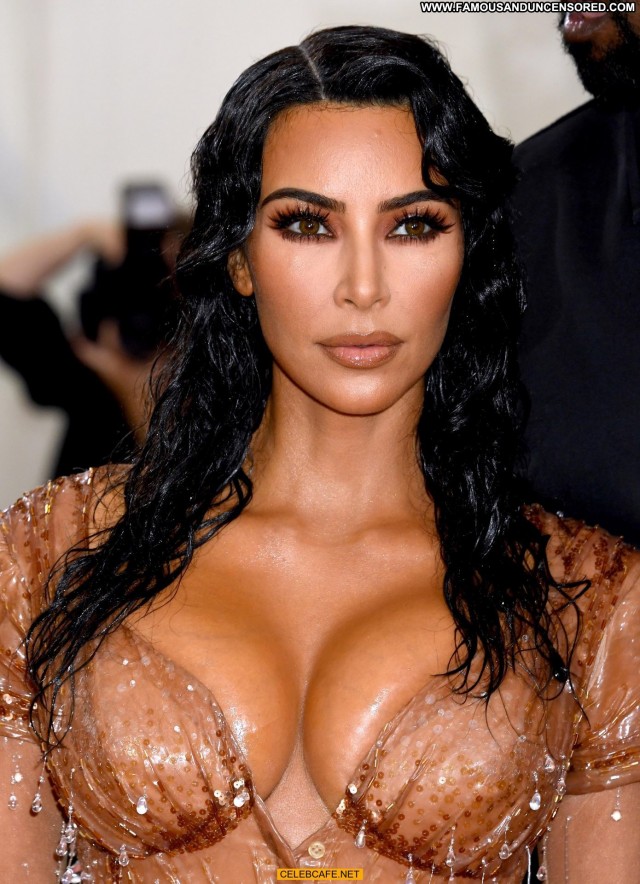 Kim Kardashian New York Celebrity Babe Beautiful Cleavage Posing Hot
