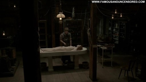 Billie Piper Celebrity Straight Breasts