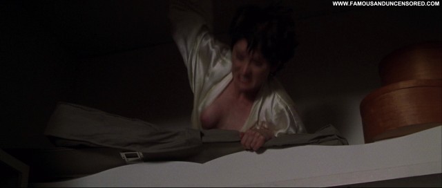 Robin Tunney End Of Days Topless Shirt Big Tits Breasts Celebrity Sex