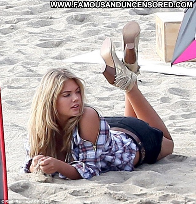 Kate Upton Photoshoot Celebrity Photoshoot Malibu Posing Hot
