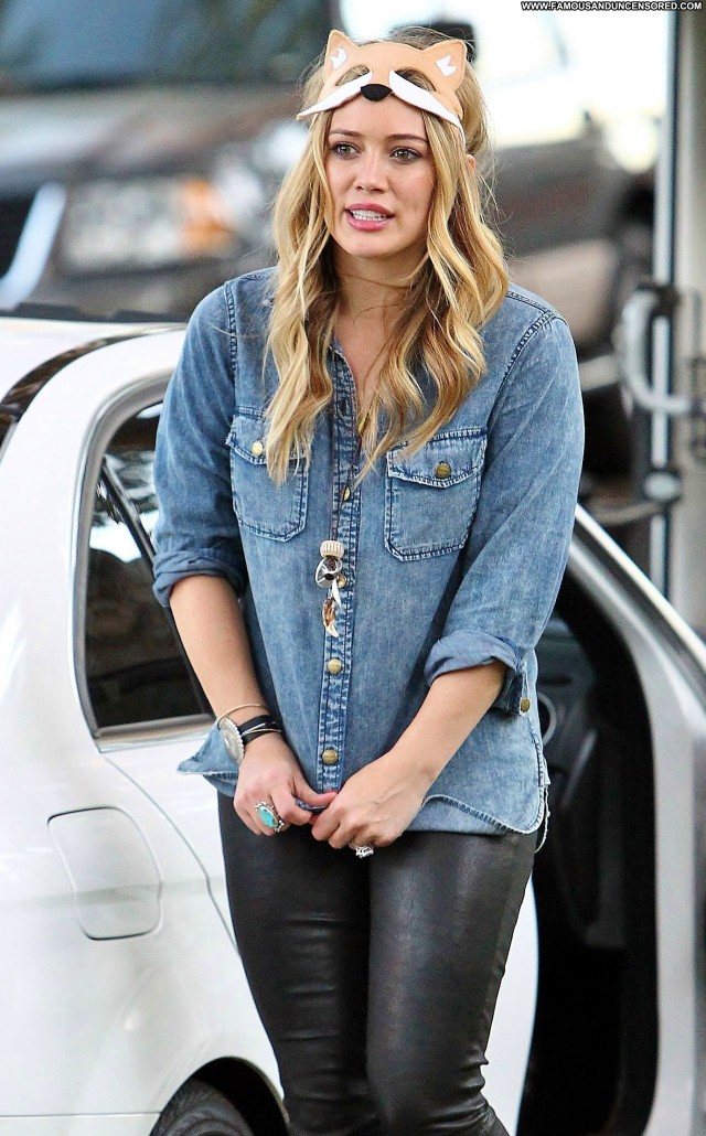 Hilary Duff Toluca Lake Beautiful Celebrity Pants Leather Babe Posing