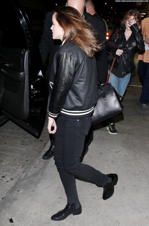 Emma Watson Beautiful High Resolution Candids Straight Lax Airport Posing Hot Celebrity Babe