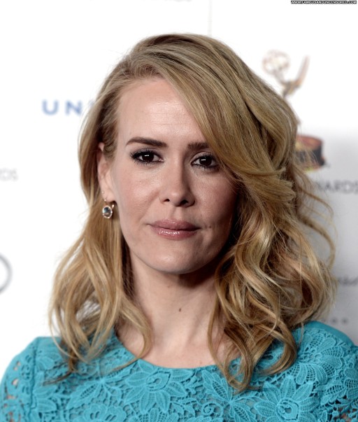 Sarah Paulson High Resolution Celebrity Beautiful Straight Babe Posing Hot Awards