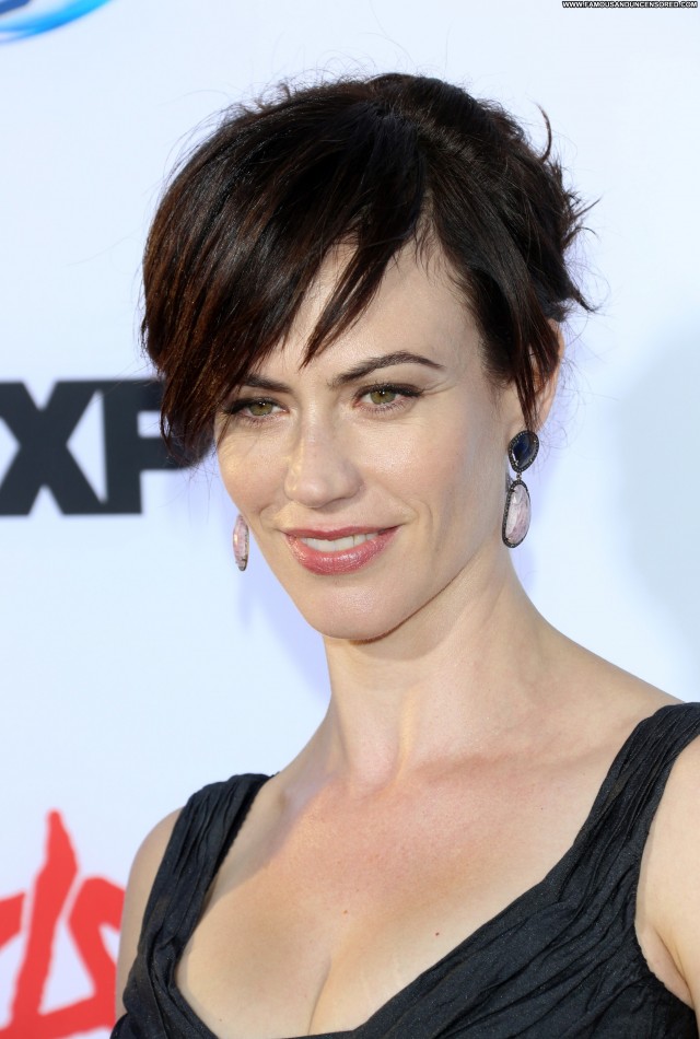 Maggie Siff Sons Of Anarchy Babe Posing Hot Beautiful Hollywood High