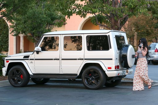 Kylie Jenner Straight Babe Beautiful Candids Celebrity Posing Hot High Resolution