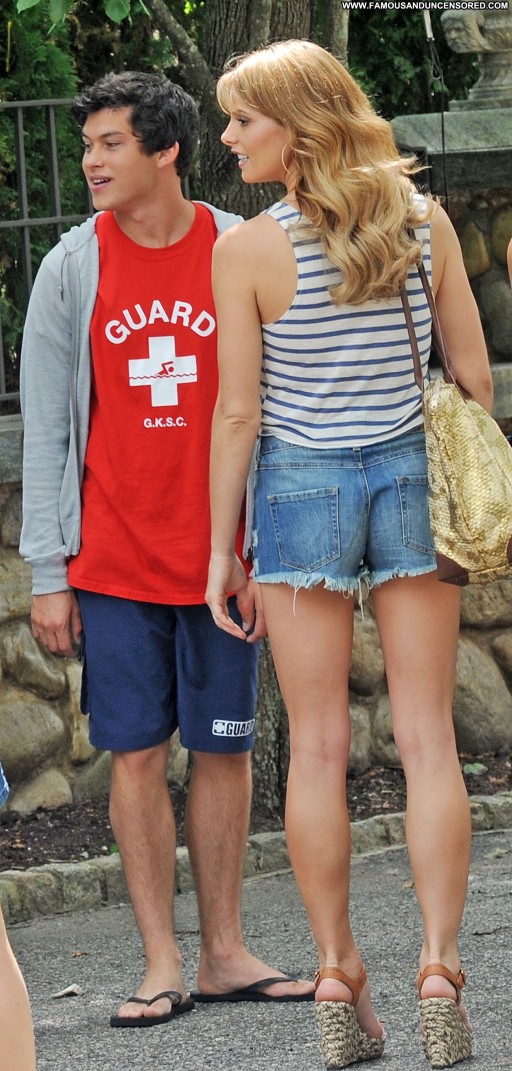 Ashley Greene Straight Babe Beautiful Posing Hot High Resolution Celebrity