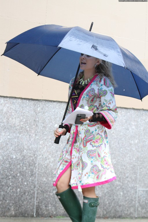 Annasophia Robb High Resolution Straight Celebrity Candids Babe Posing Hot Beautiful