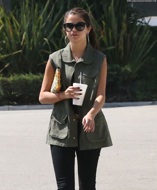 Selena Gomez Celebrity High Resolution Candids Babe Beautiful Straight Posing Hot