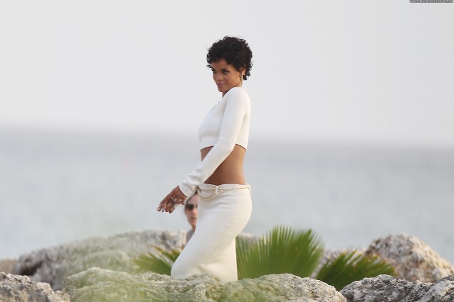Rihanna Photoshoot Barbados Celebrity Beautiful High Resolution