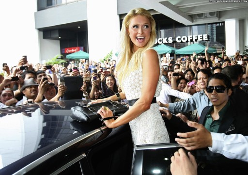 Paris Hilton Straight Posing Hot Celebrity Babe Beautiful High Resolution