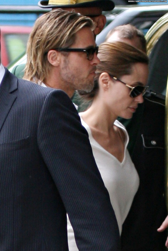 Angelina Jolie Celebrity Posing Hot Beautiful Hotel Shopping London