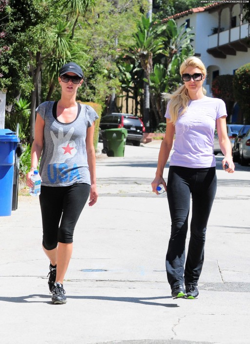 Nicky Hilton High Resolution Beautiful Straight Celebrity Babe Posing Hot