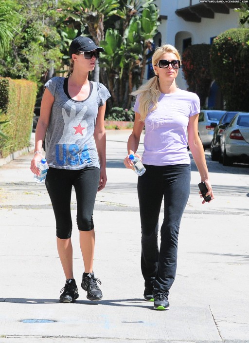 Nicky Hilton High Resolution Beautiful Straight Celebrity Babe Posing Hot