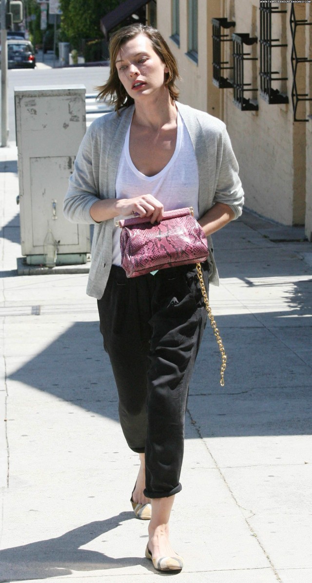 Milla Jovovich Los Angeles High Resolution Babe Posing Hot Los