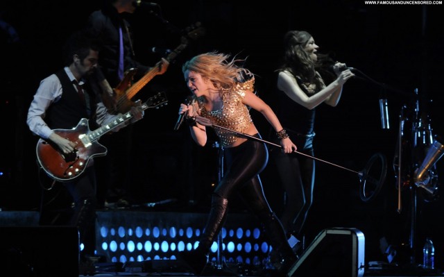 Shakira Concerts Guatemala Posing Hot Celebrity Costa Rica High