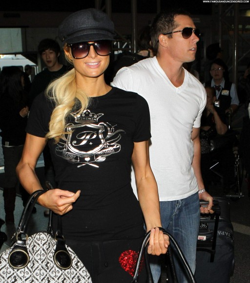 Paris Hilton Straight Posing Hot Celebrity Babe Beautiful High Resolution