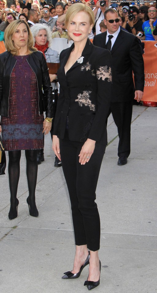 Nicole Kidman Posing Hot Beautiful Babe High Resolution Straight Celebrity