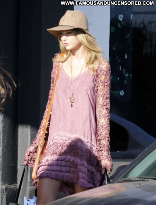 Hailee Steinfeld Hollywood West Hollywood Beautiful Posing Hot Celebrity Babe High Resolution Straight