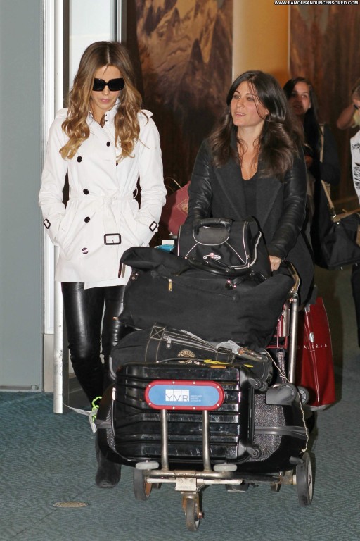 Kate Beckinsale High Resolution Celebrity Straight Posing Hot Beautiful Babe