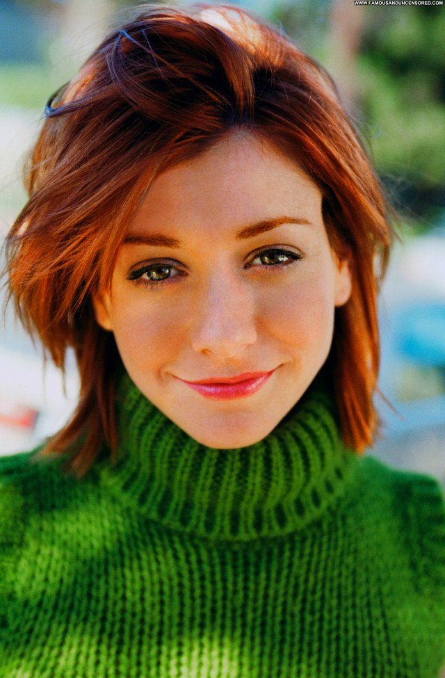 Alyson Hannigan How I Met Your Mother Celebrity Beautiful Babe Posing