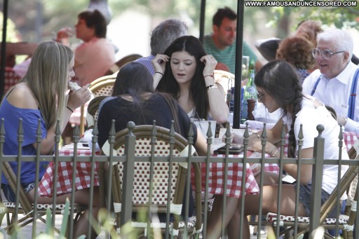 Kendall Jenner Straight Beautiful High Resolution Celebrity Los Angeles Babe Posing Hot