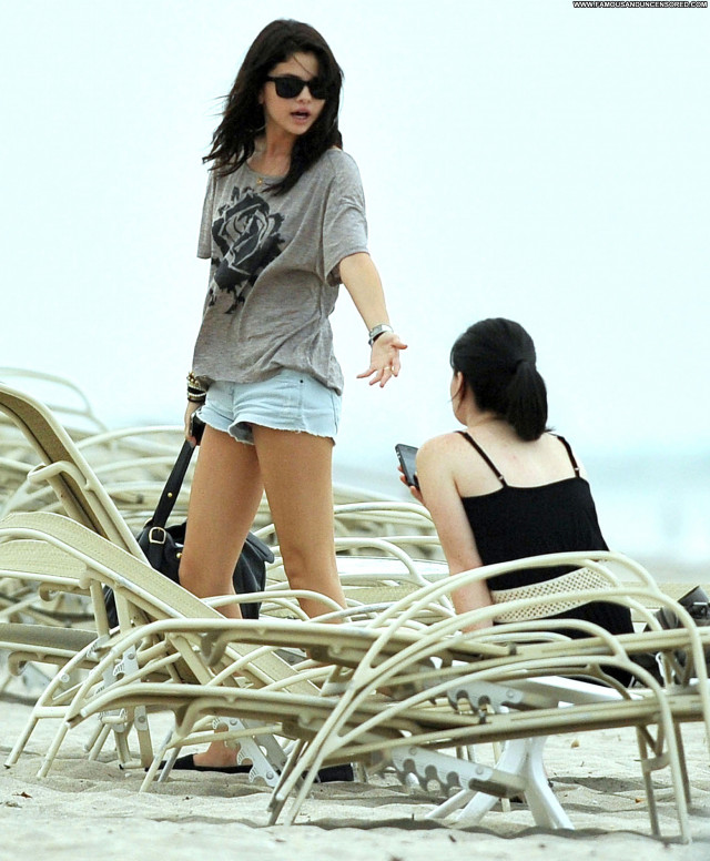 Selena Gomez The Beach Celebrity Babe Beautiful High Resolution Beach