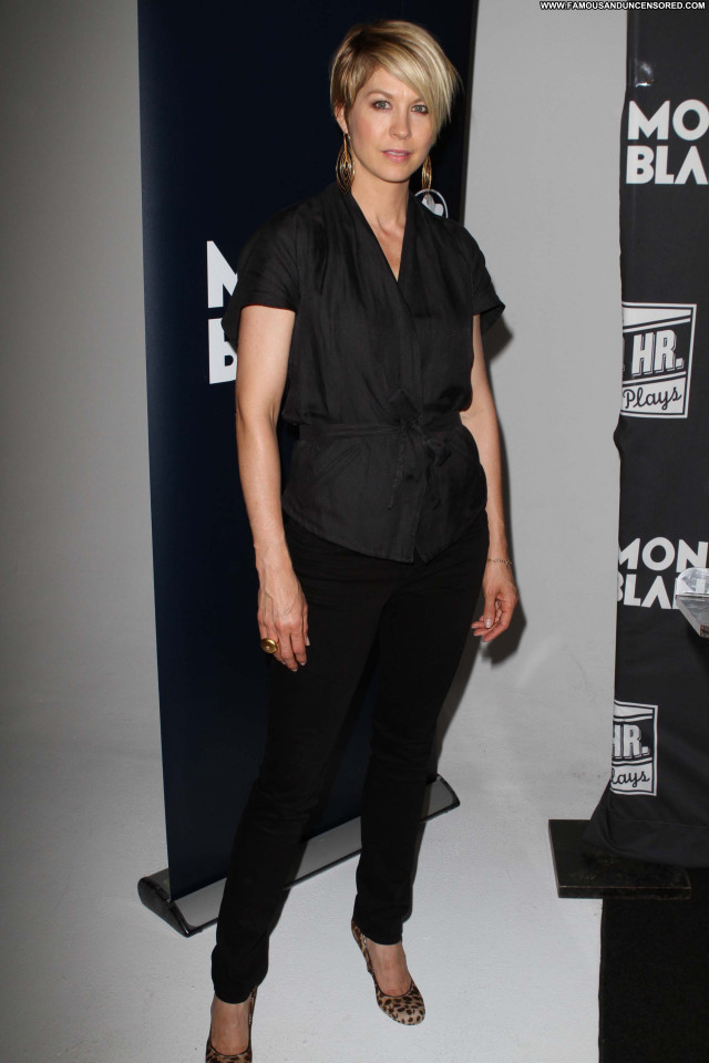 Nude Celebrity jenna elfman Pictures and Videos Archives - Famous and