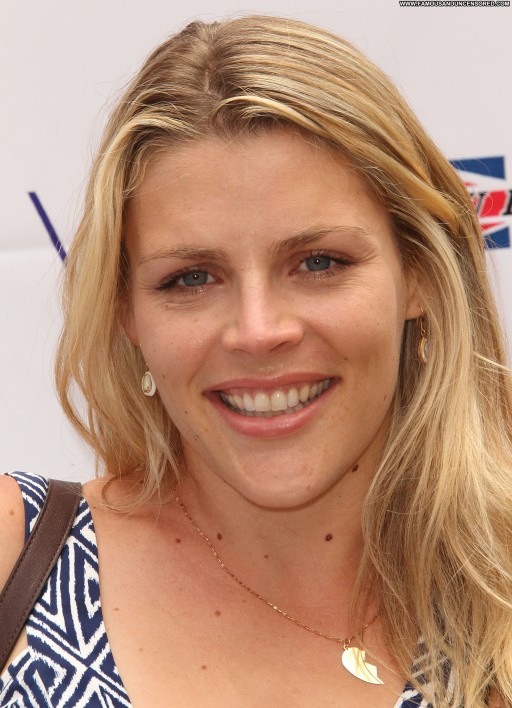 Beverly Hills Beautiful Celebrity Babe Posing Hot Straight High Resolution