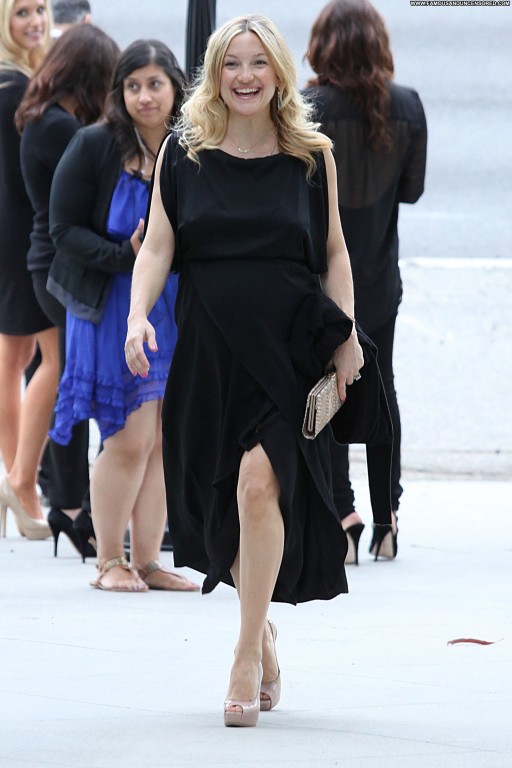 Kate Hudson Natural Straight Posing Hot Celebrity High Resolution Babe Ocean Beautiful