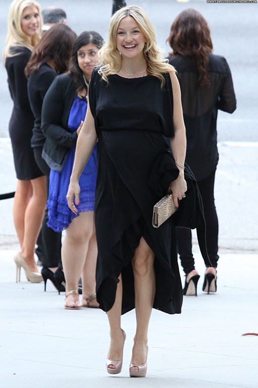 Kate Hudson Natural Straight Posing Hot Celebrity High Resolution Babe Ocean Beautiful