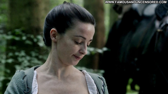 Laura Donnelly Outlander Babe Celebrity Beautiful Posing Hot Famous